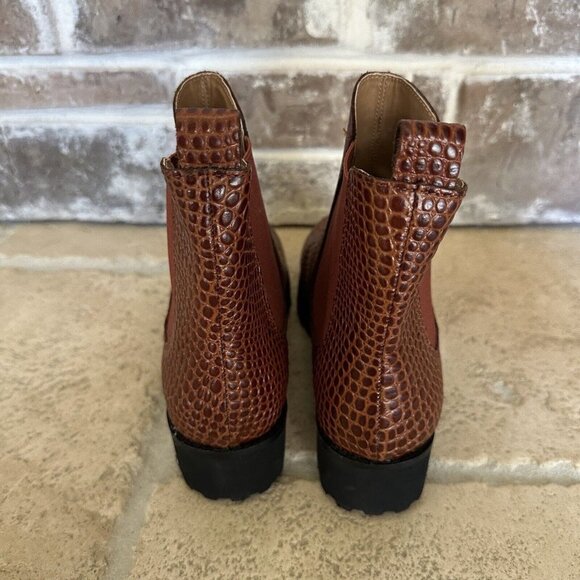 Andre‎ Assous Peggy Chelsea Boot Booties Leather Women Embossed Croc Brown 6.5M - Picture 7 of 13
